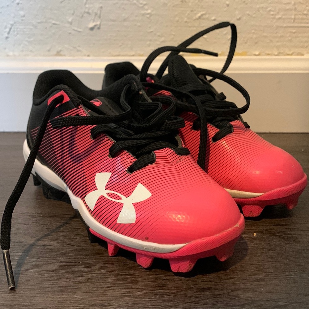 Under Armor Girls Softball Cleats